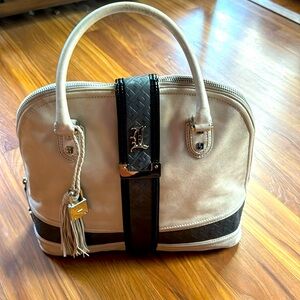 Beautiful almost new L.A.M.B. Bag